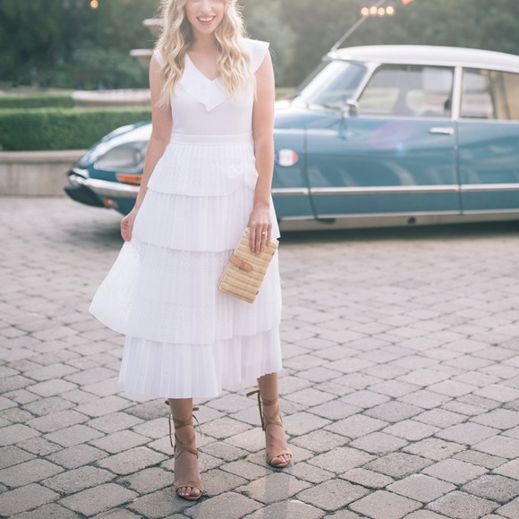 Banana Republic white tiered eyelet dress - Picture 4 of 6